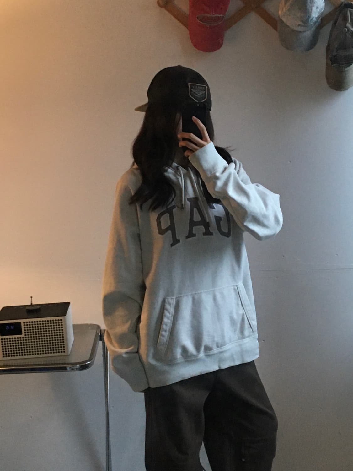 갭 자수로고 후드티 상품이미지2