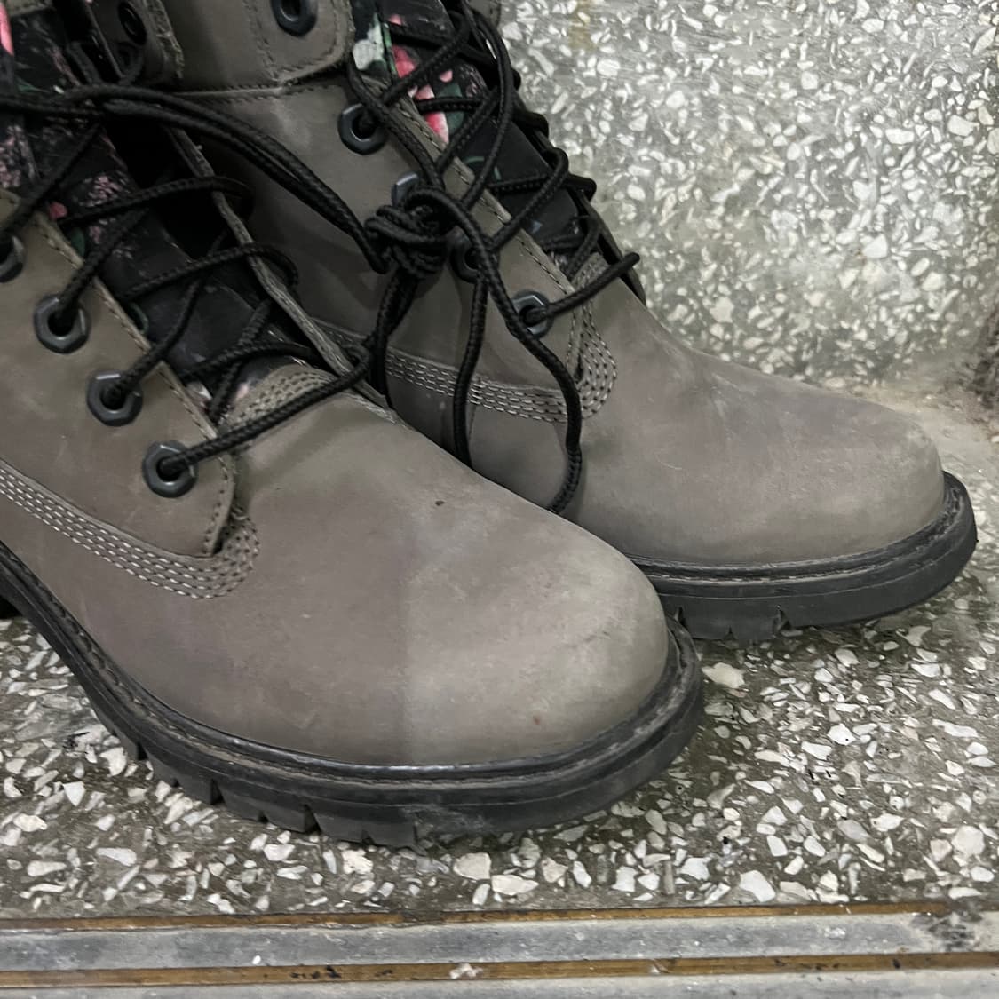 팀버랜드 루시아 웨이 6인치 워터프루프 롤탑 부츠 상품이미지7