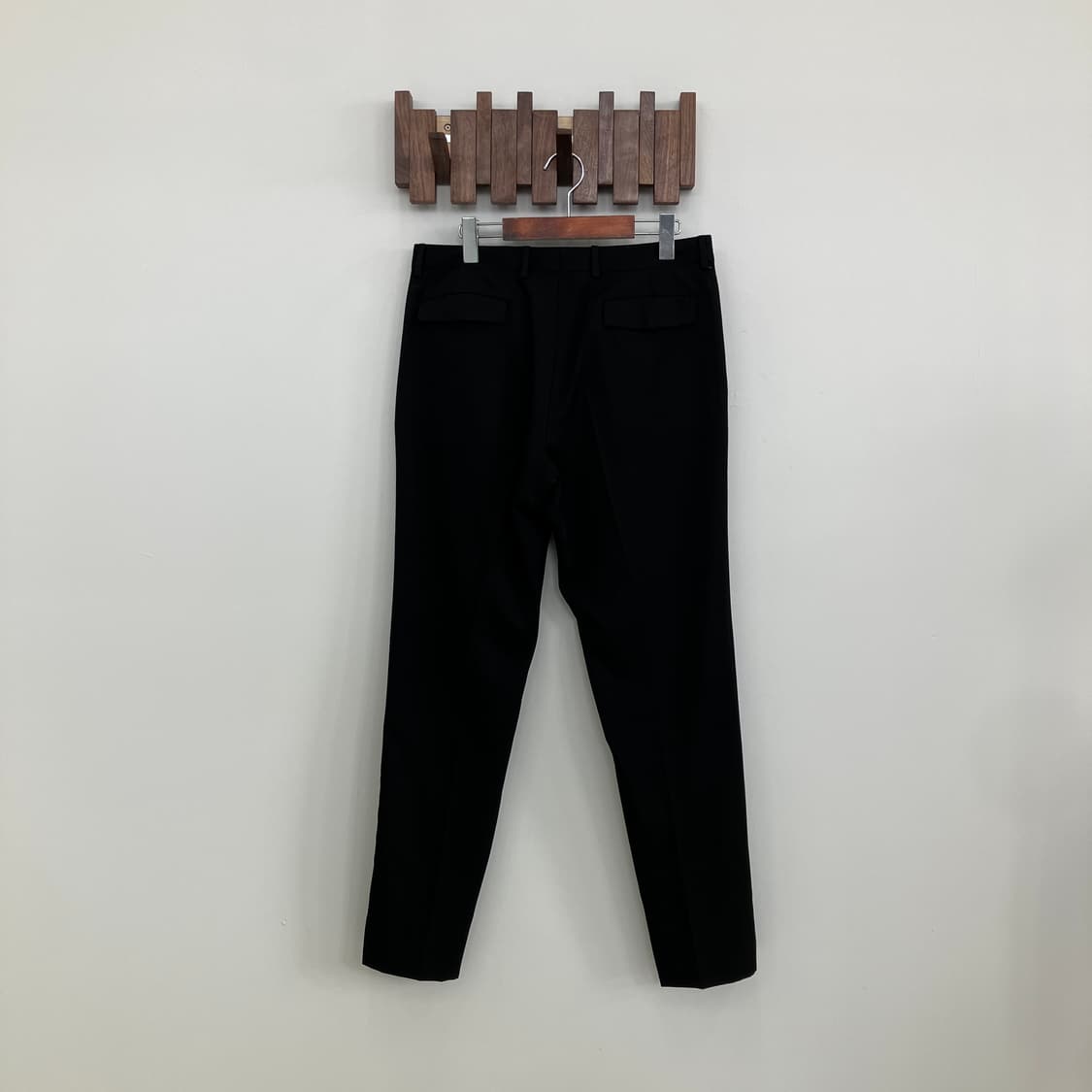 디올 옴므 노턱 블랙 원모 슬랙스 상품이미지2