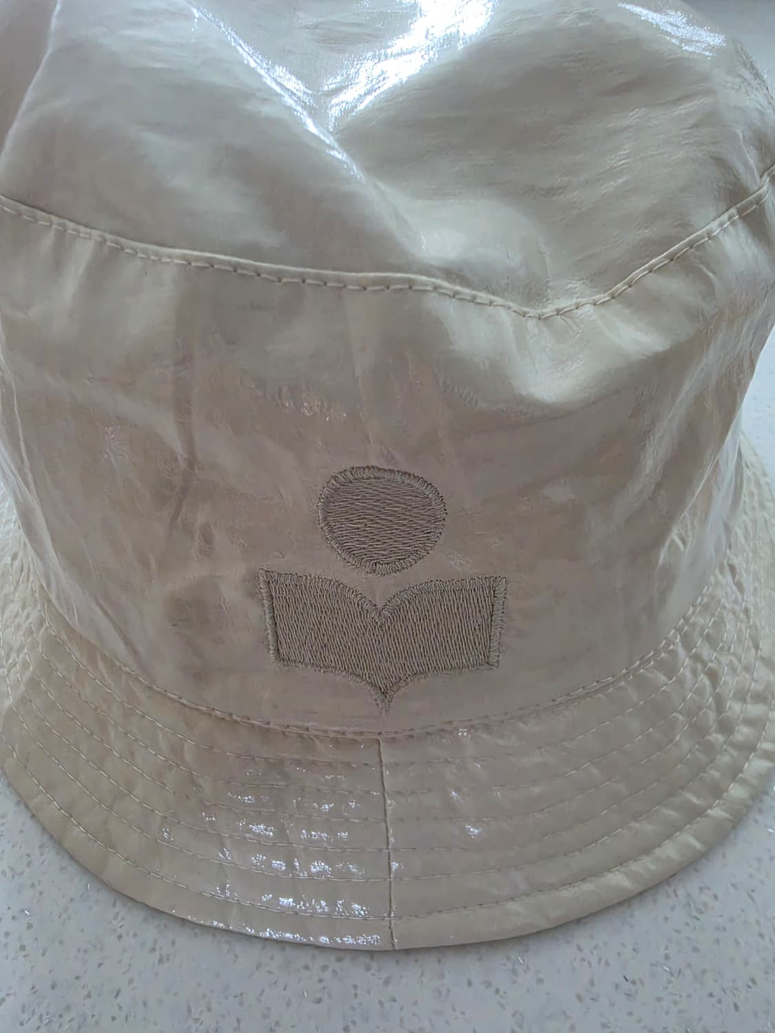 이자벨마랑 버킷햇 아이보리색상 새상품급 판매합니다! 상품이미지2