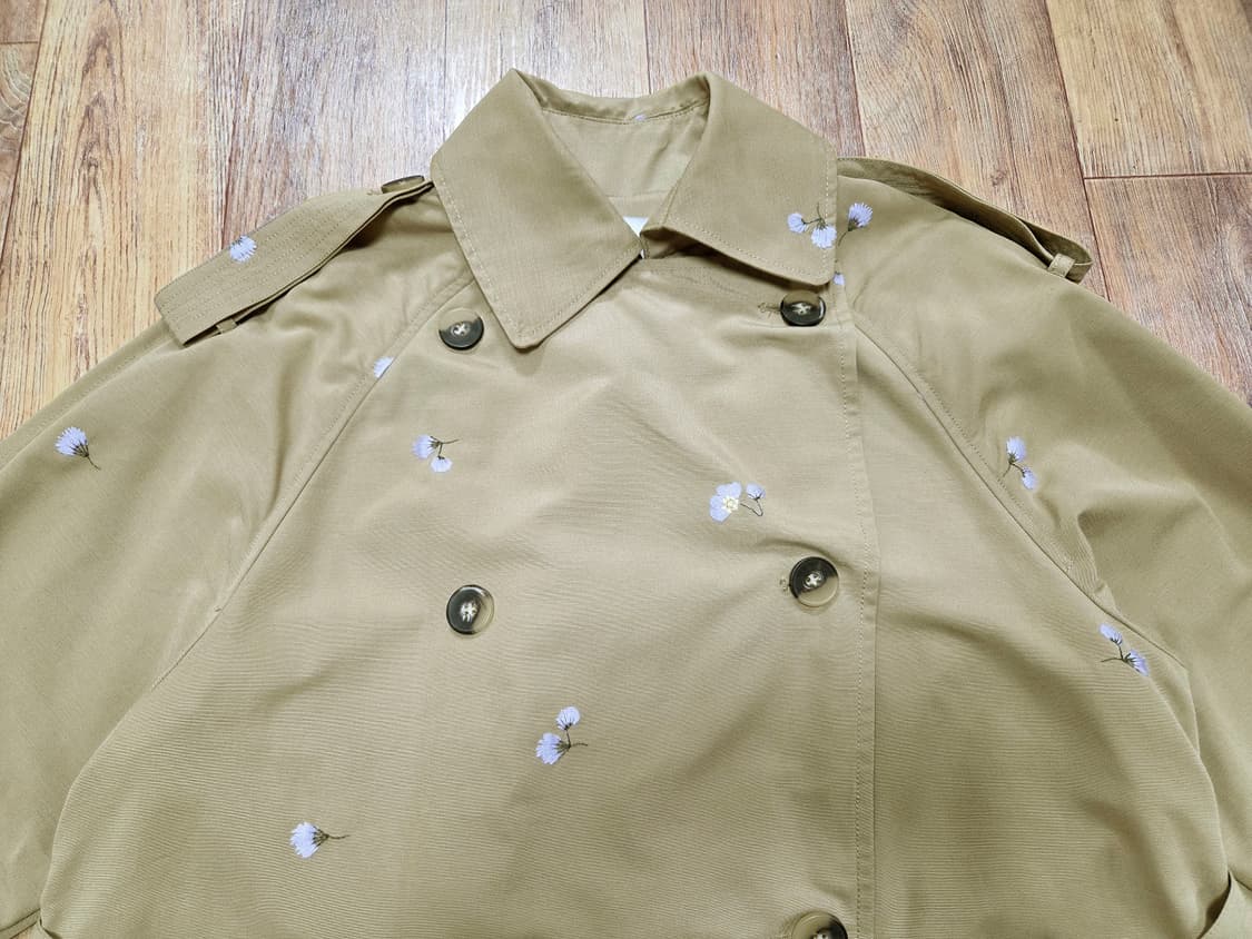 자라(ZARA) 꽃자수 트렌치코트 44-66 상품이미지8