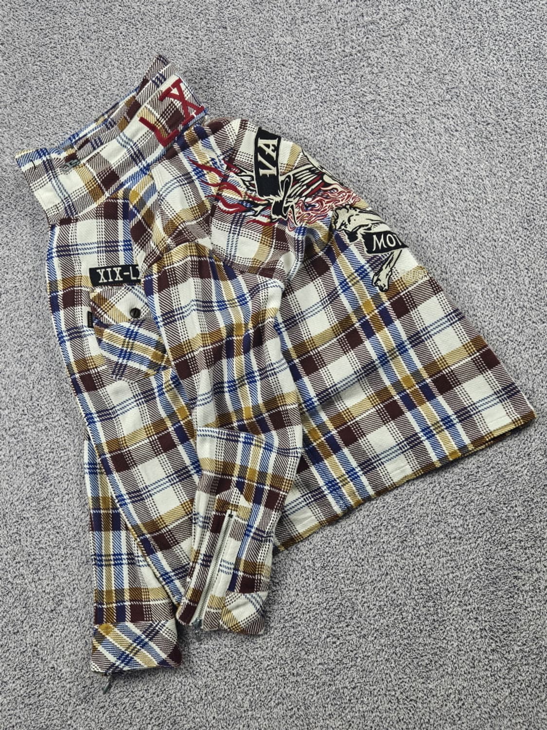 밴슨 볼륨넥 윙휠 플란넬 체크 셔츠 자켓 ( L ) / 10064 상품이미지4