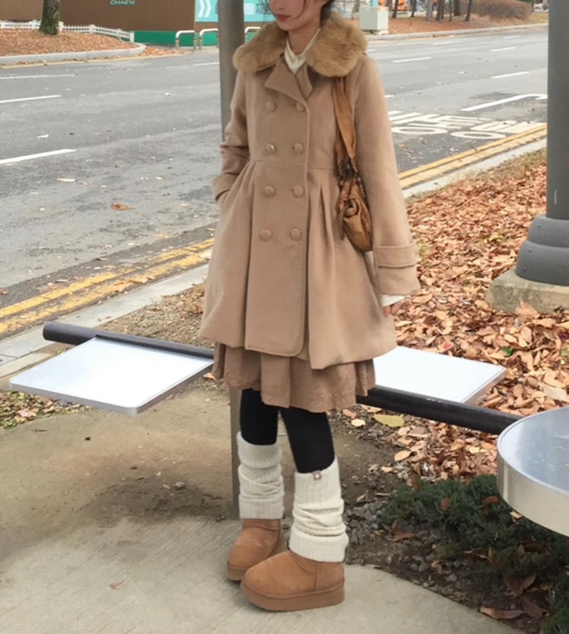 잉그니 라떼갸루 래빗퍼 카라 원피스 코트 엑시즈팜 세실맥비 리즈리사 달천 상품이미지2