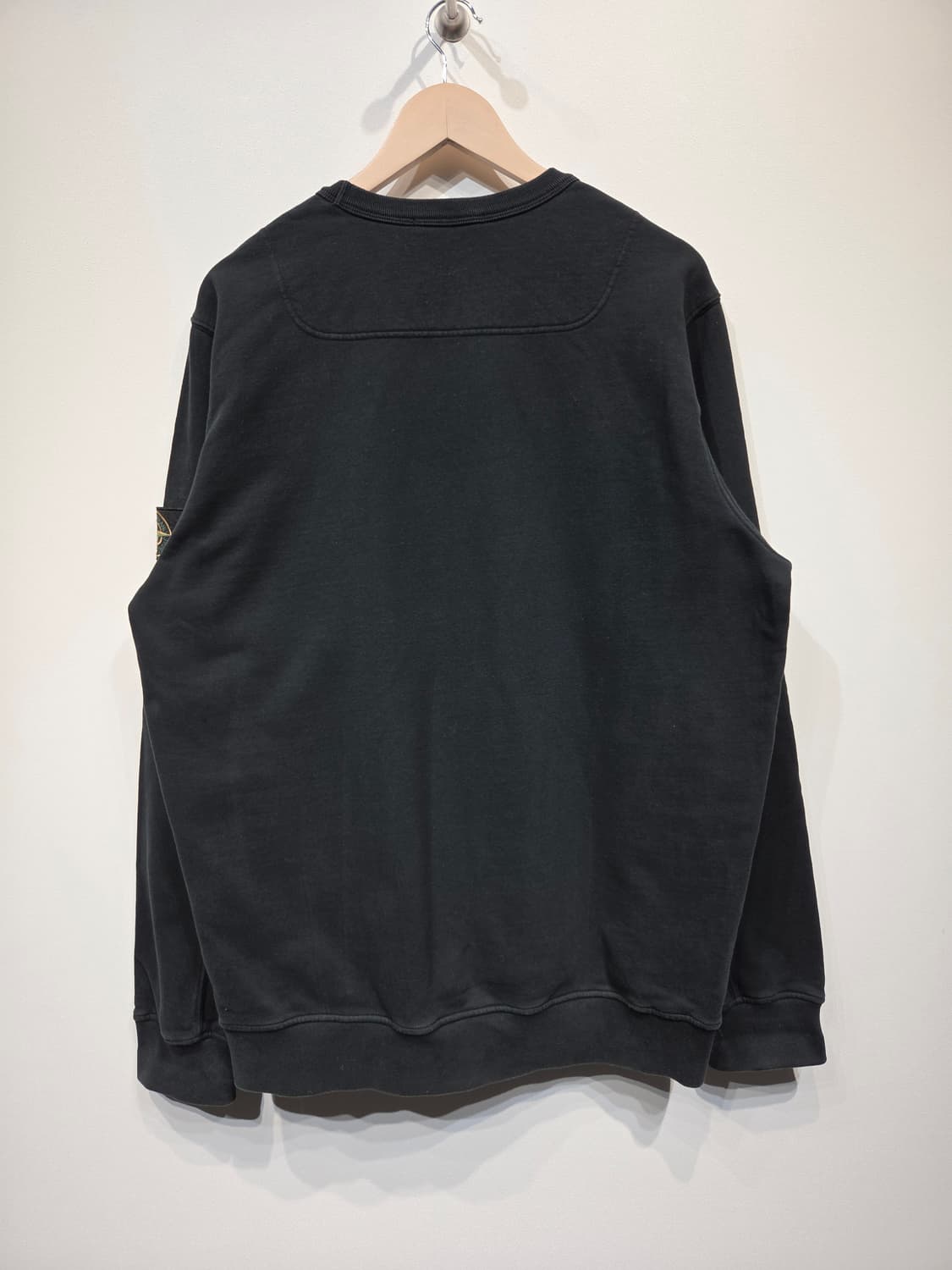 스톤아일랜드 블랙 기모 맨투맨_XL 상품이미지3