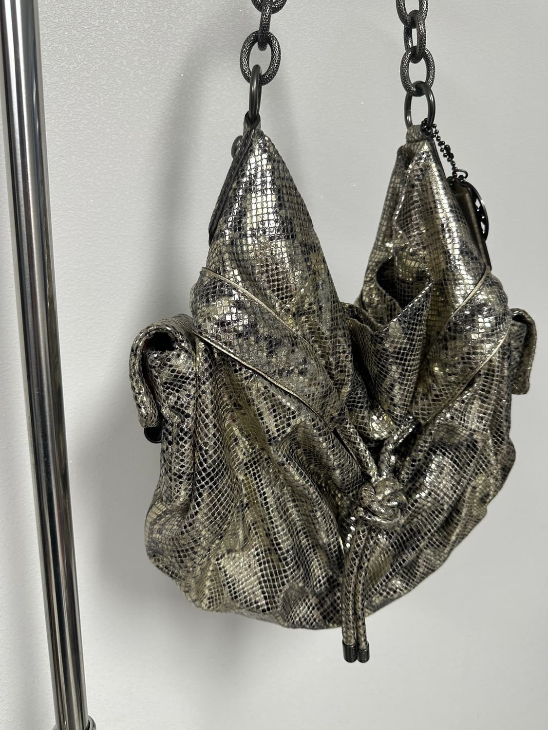 코치 뱀피 숄더백 상품이미지3