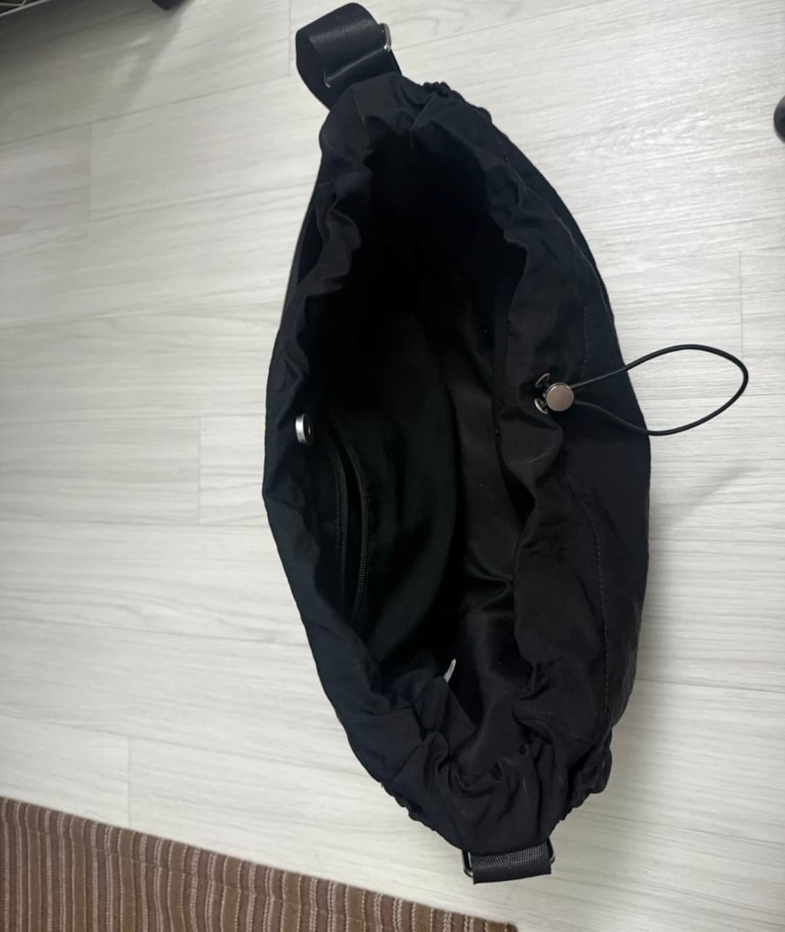 아메스 블랙 숄더백 상품이미지2