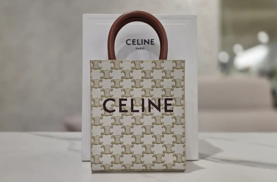 [정품] 셀린느 트리옹프 캔버스 미니 버티컬 카바스백 상품이미지2