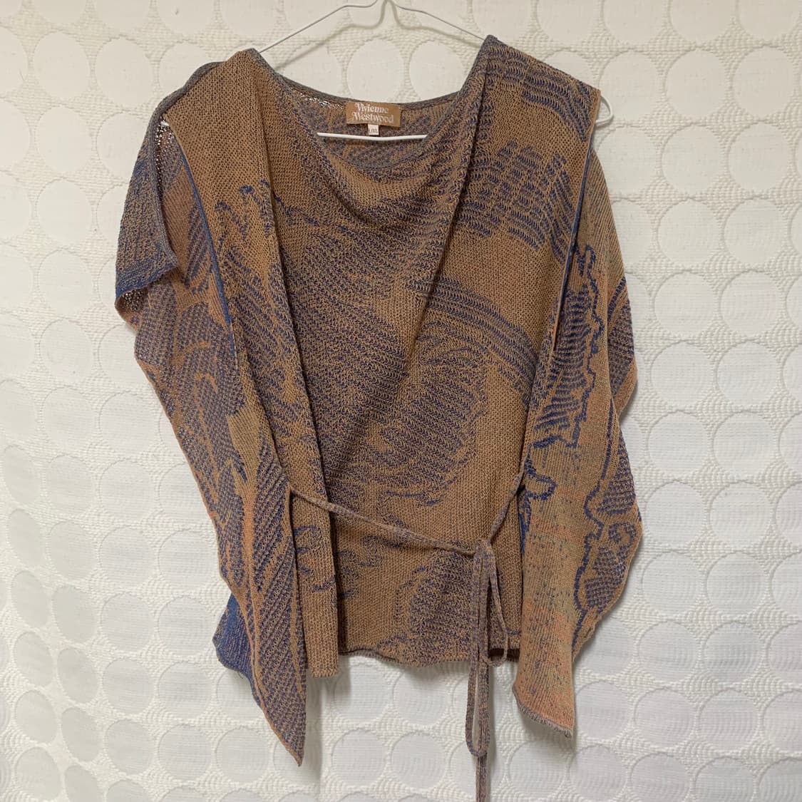 비비안 웨스트우드 니트 비대칭 슬리브리스 탑 상품이미지4