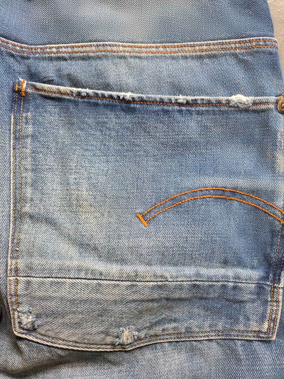 G-Star RAW 남성 데님 청바지 판매합니다. W33/L32 사이즈이 상품이미지5