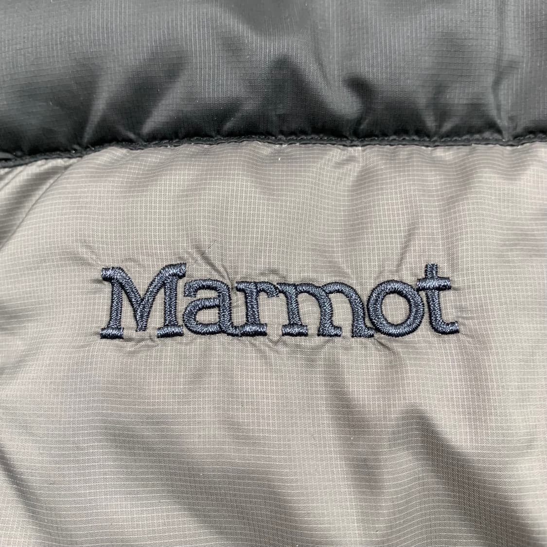 마모트 자수로고 600필 경량 다운 자켓  상품이미지3