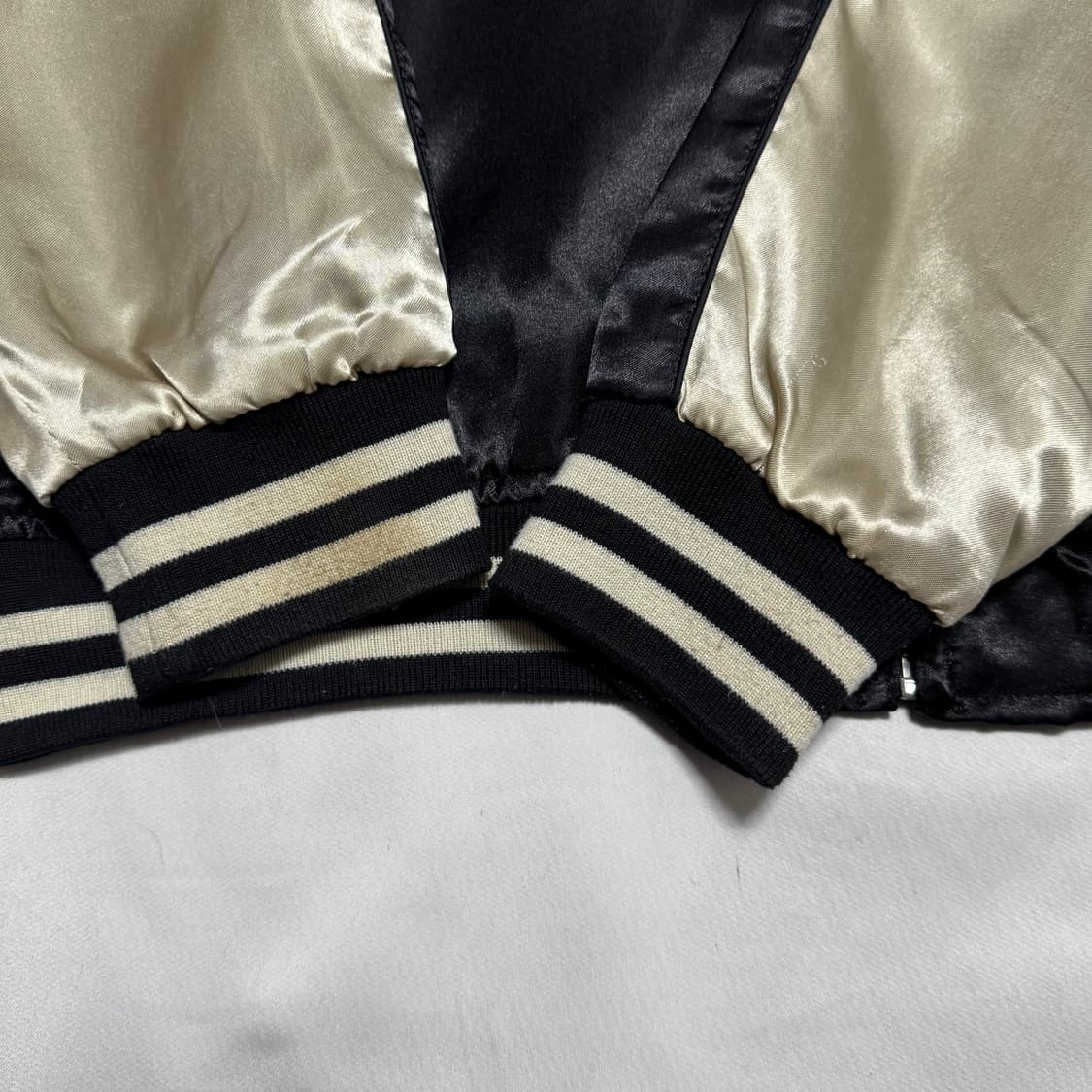 XL vtg 황금, 레드 용 자수 스카쟌 상품이미지4