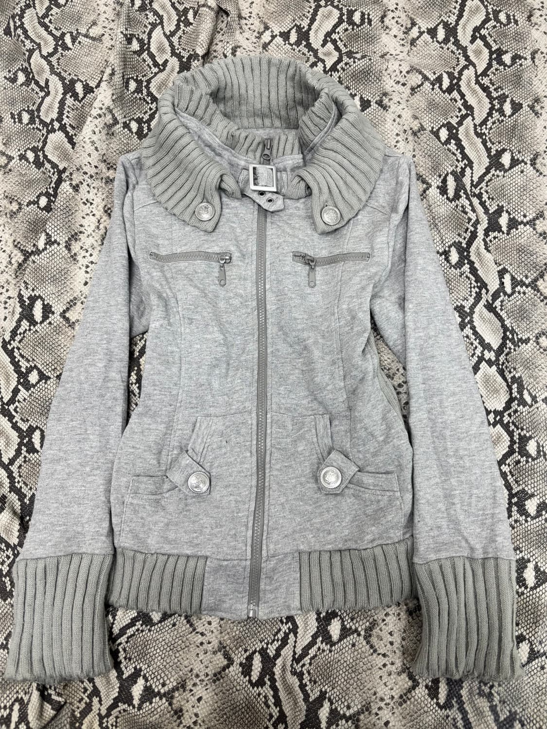 [2000s COLZA]Y2K Rare Neck Buckle Grey Z 상품이미지6