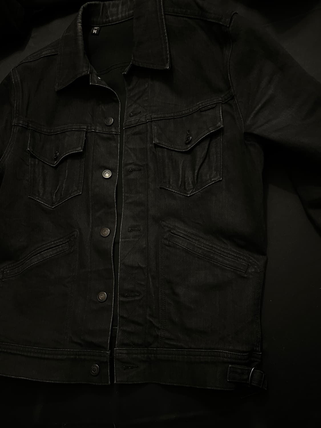 톰포드 데님 트러커 자켓 레더 택 상품이미지3