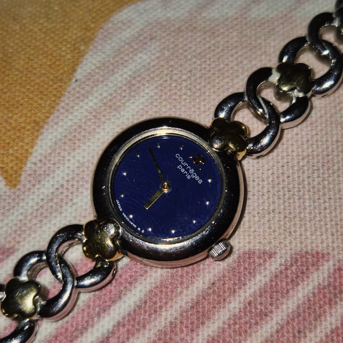 90s 꾸레쥬 스페이스 꽃잎 손목 시계 상품이미지8