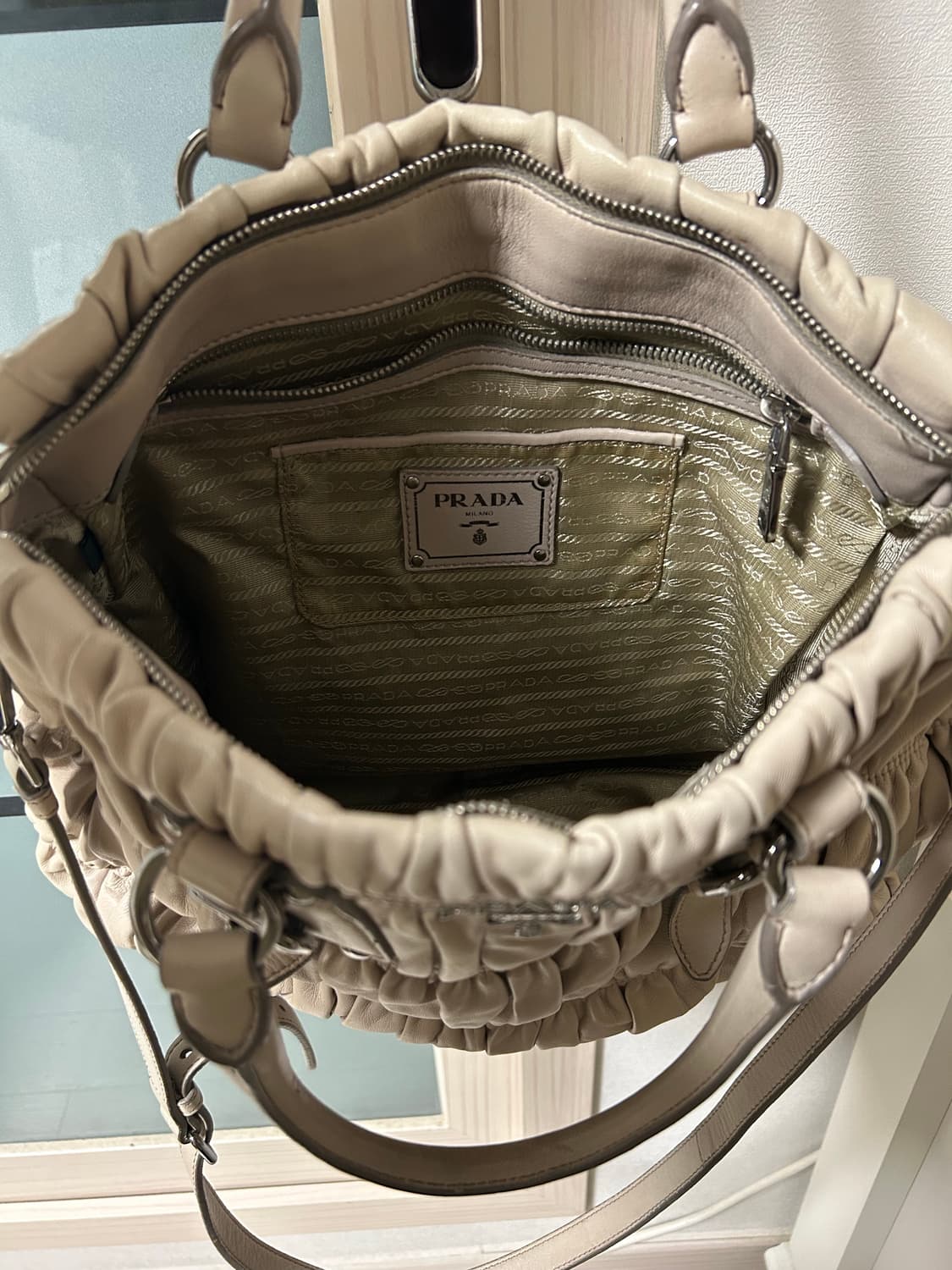 프라다 램스킨 호보 상품이미지4