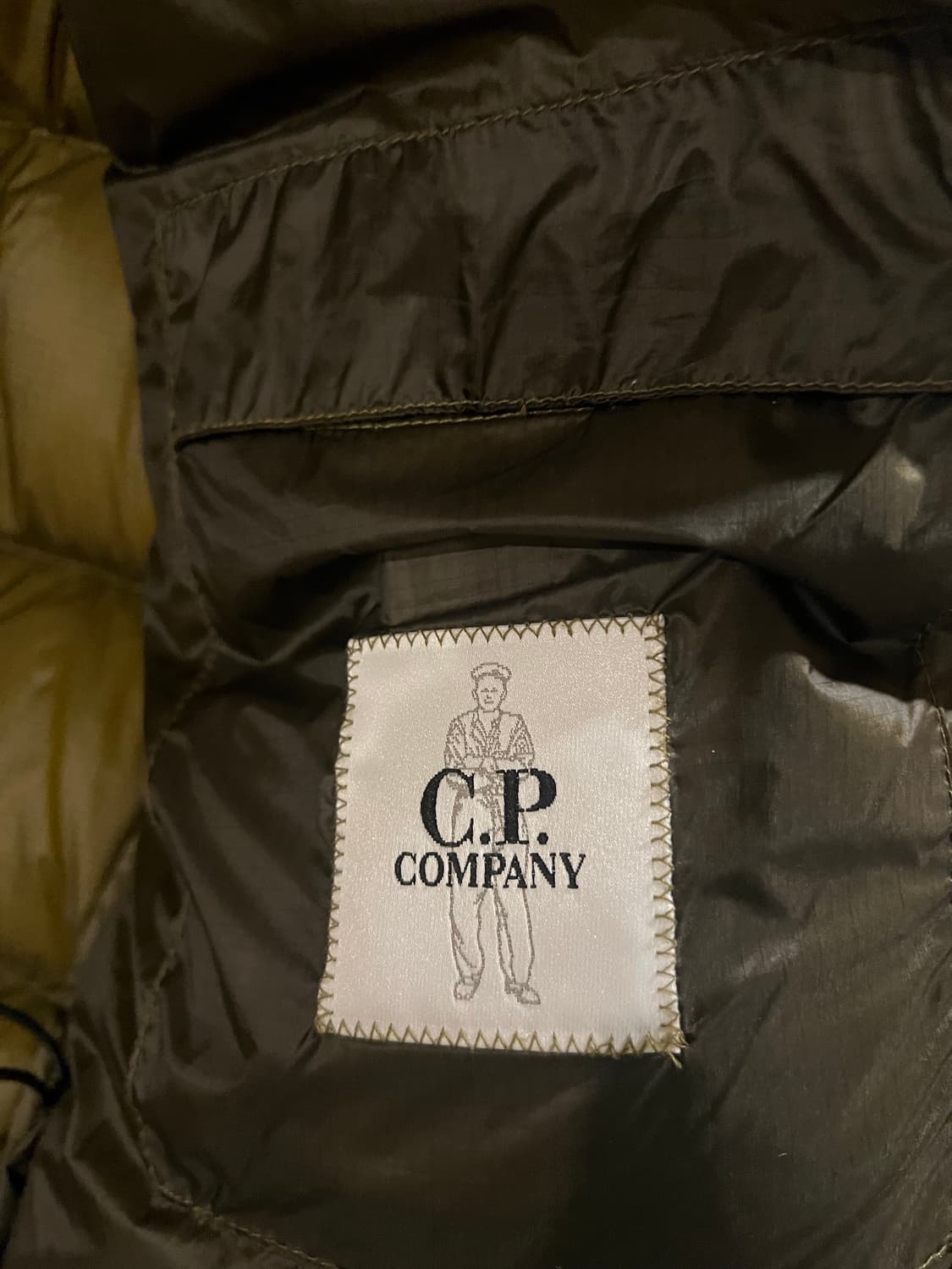 CP Company 패딩 조끼 베스트 상품이미지3