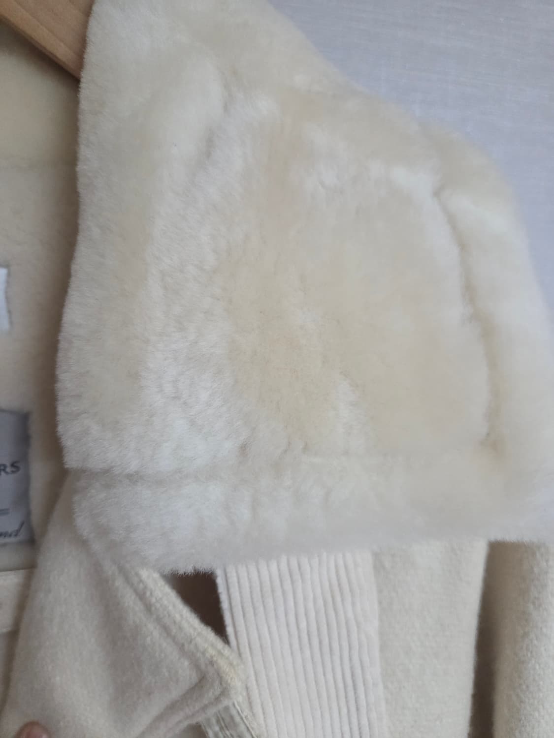 이스트로그 퍼 카라 코트 아이보리 상품이미지4