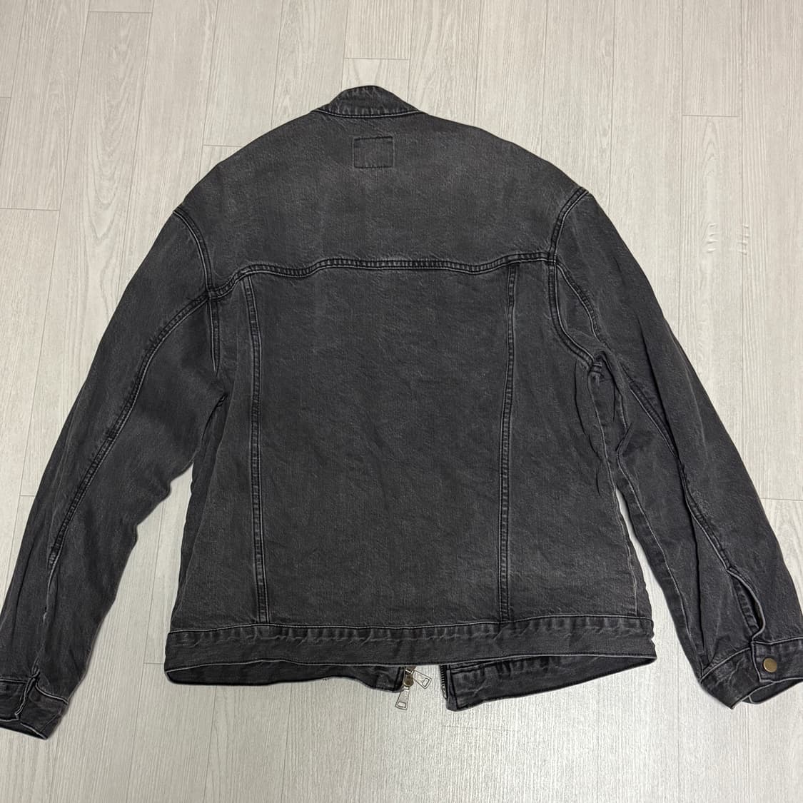 스파오 흑청데님자켓 상품이미지3