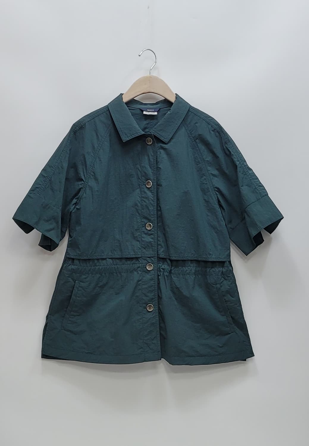 HAZZYS 헤지스 스트링 반팔 자켓 / 여 90-165 카키
 상품이미지1