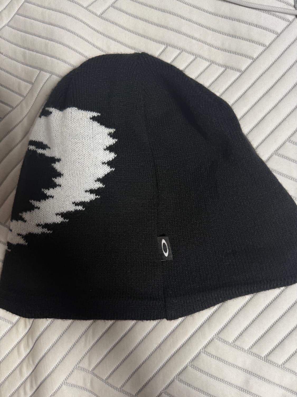 오클리 피에트 스태틱 비니 블랙 상품이미지2