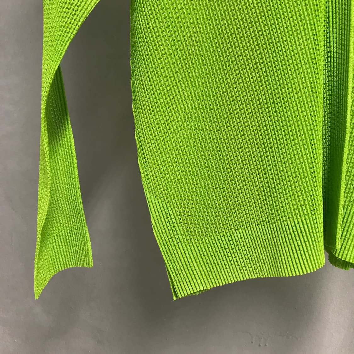 이세이 미야케 플리츠 플리즈 메쉬 가디건 3(W) 상품이미지4