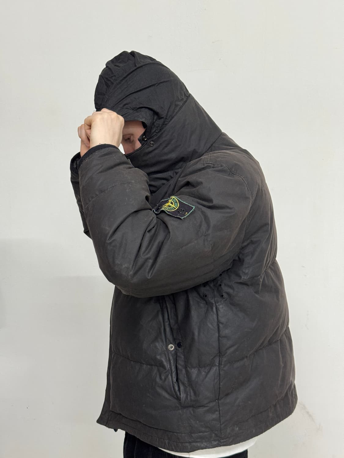 99AW 스톤 아일랜드 그린 엣지 왁스 코튼 구스 다운 패딩 상품이미지4