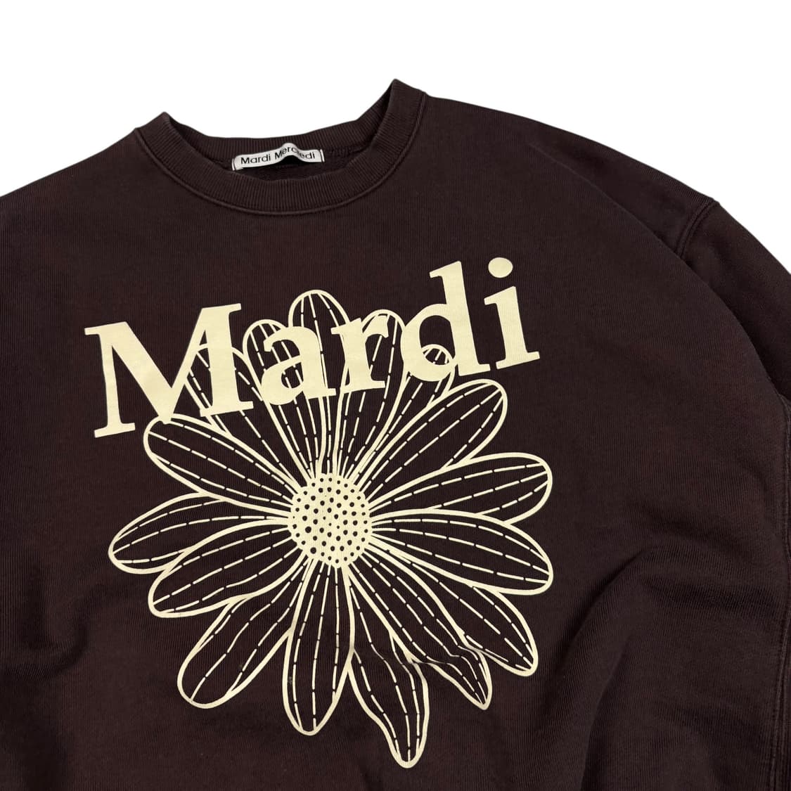 마르디 메크르디 브라운컬러 맨투맨 상품이미지2
