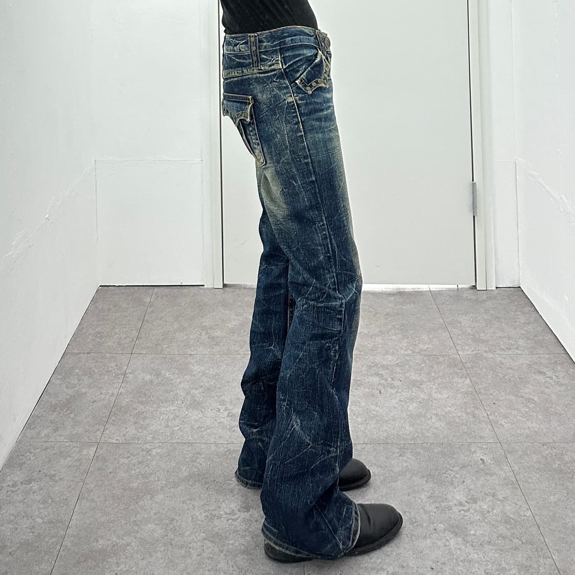 Studded Rivet Bootcut Denim Jeans 상품이미지4