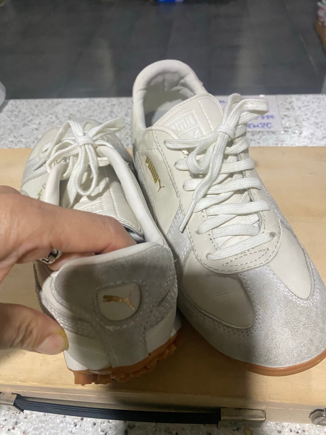 퓨마 아이보리 스니커즈 230 상품이미지5