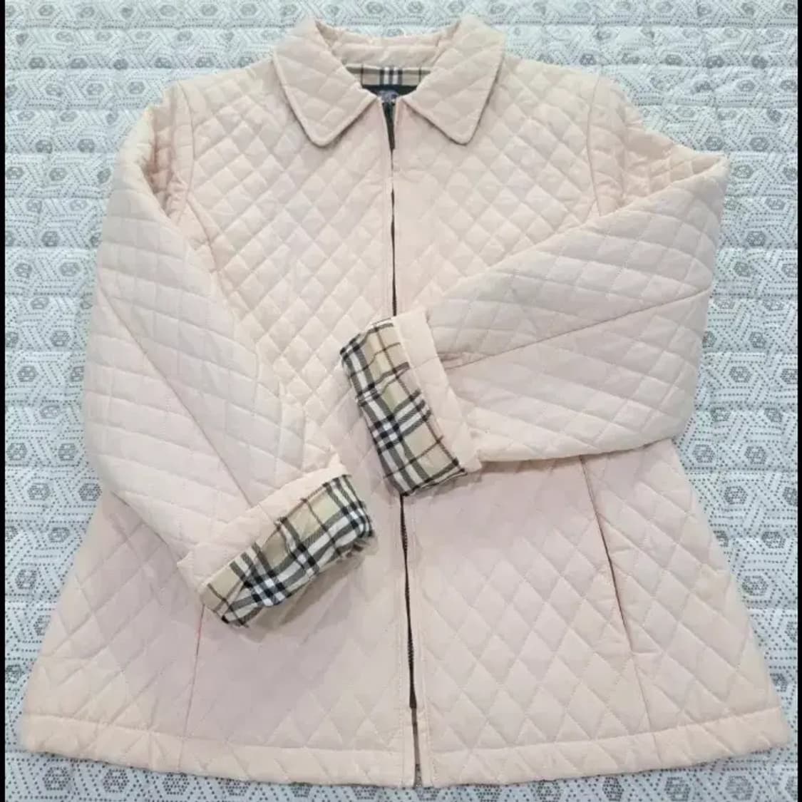 버버리 퀼팅 자켓 핑크 10~12세, 성인44 상품이미지2