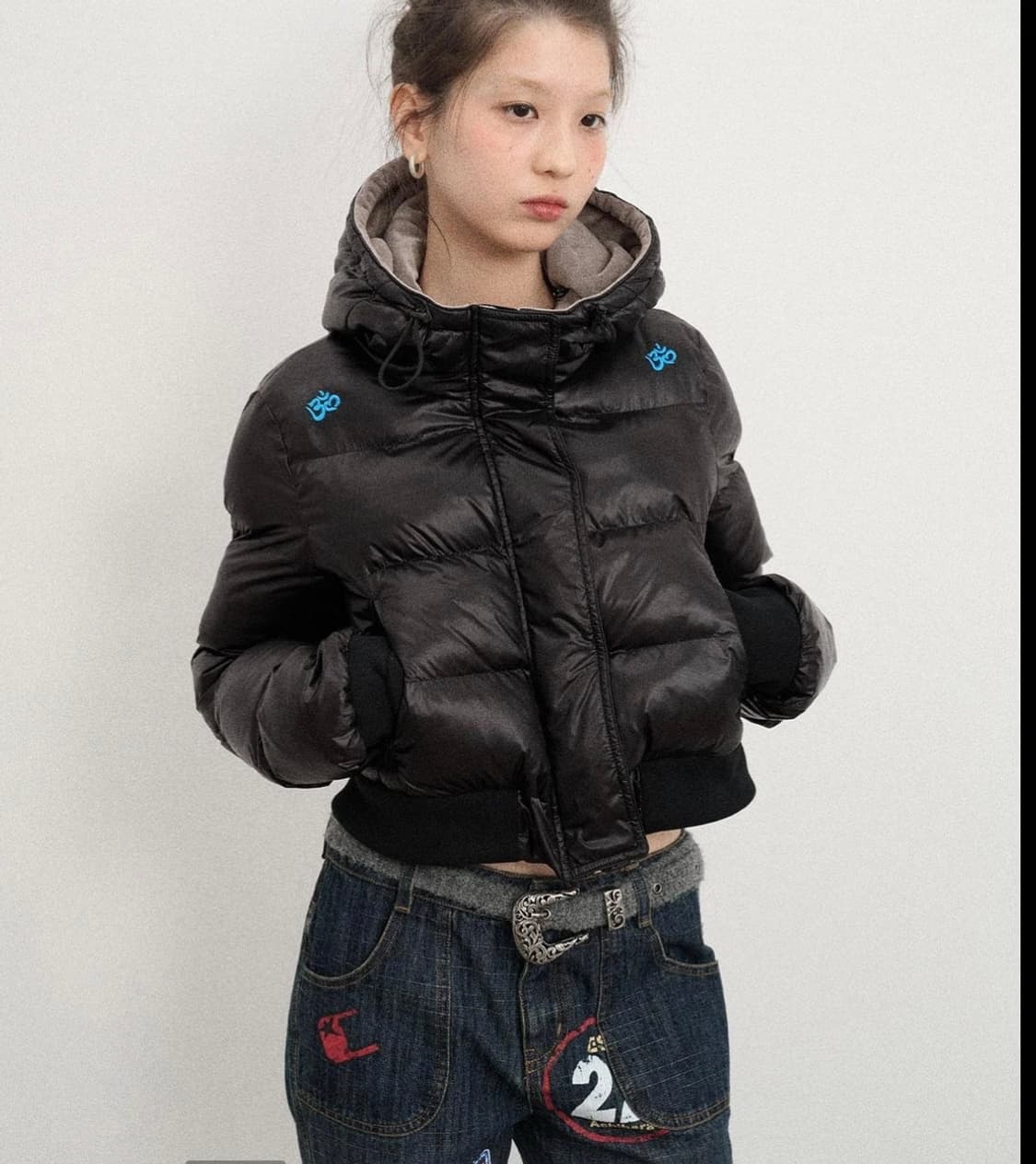 Om Embroidered Short Puffer Jacket 상품이미지1