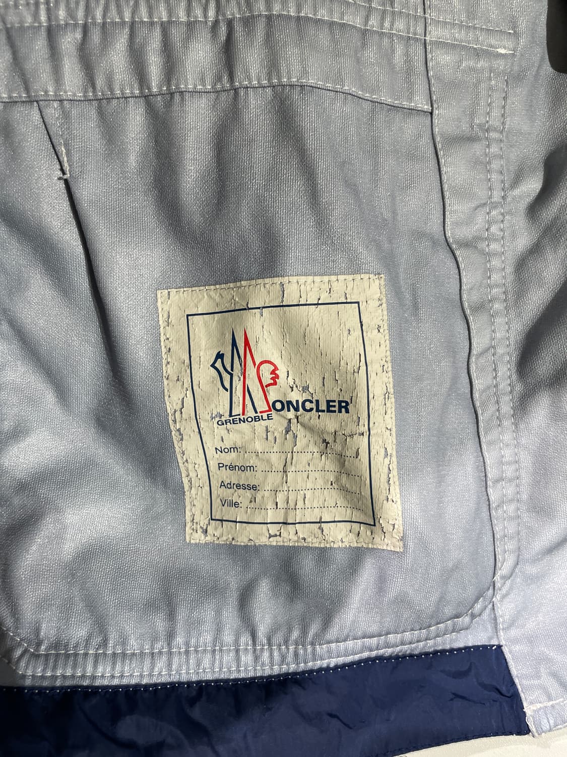 몽클레르 스노우 화이트 금장 버튼 코튼 자켓 상품이미지8