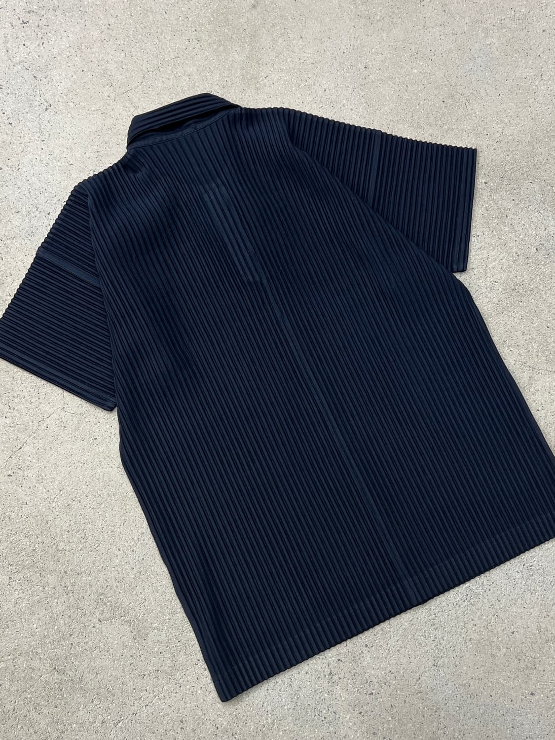 옴므플리세 베이직 다크 네이비 카라 티셔츠 상품이미지5