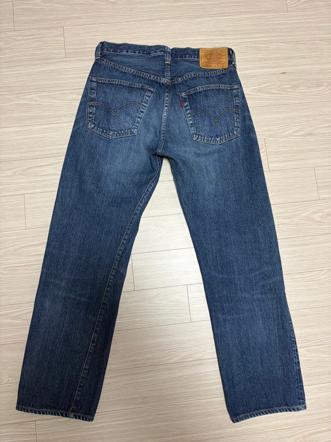 LVC 47501 30x32 사이즈 판매합니다 상품이미지2