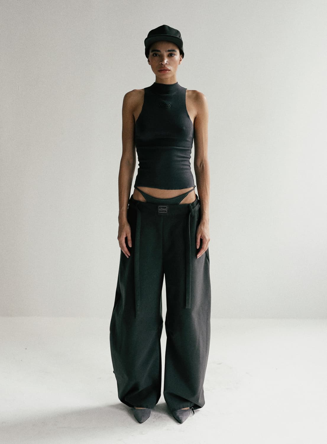 [택o새상품]배드블러드 비욘드 캐시 소프트 조거 - 챠콜 xs 상품이미지2