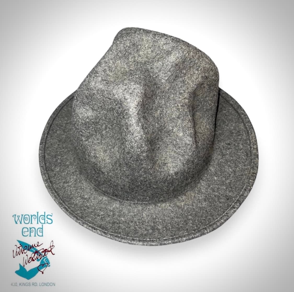 비비안웨스트우드 Worlds end 마운틴 햇 퍼렐 착용 상품이미지1