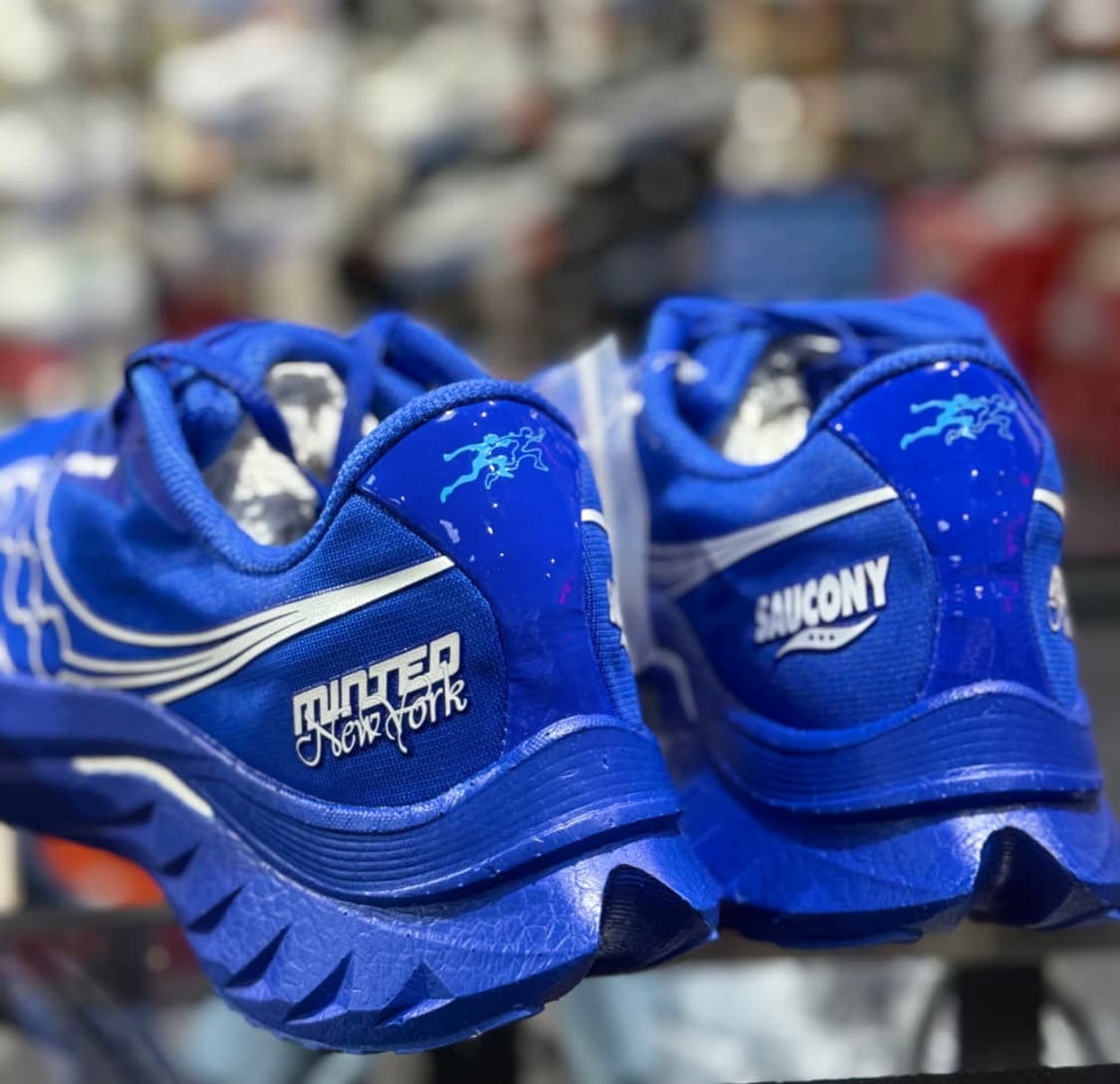 [새제품] 써코니 x 민티드 뉴욕 엔돌핀 스피드 4(225 size) 상품이미지2