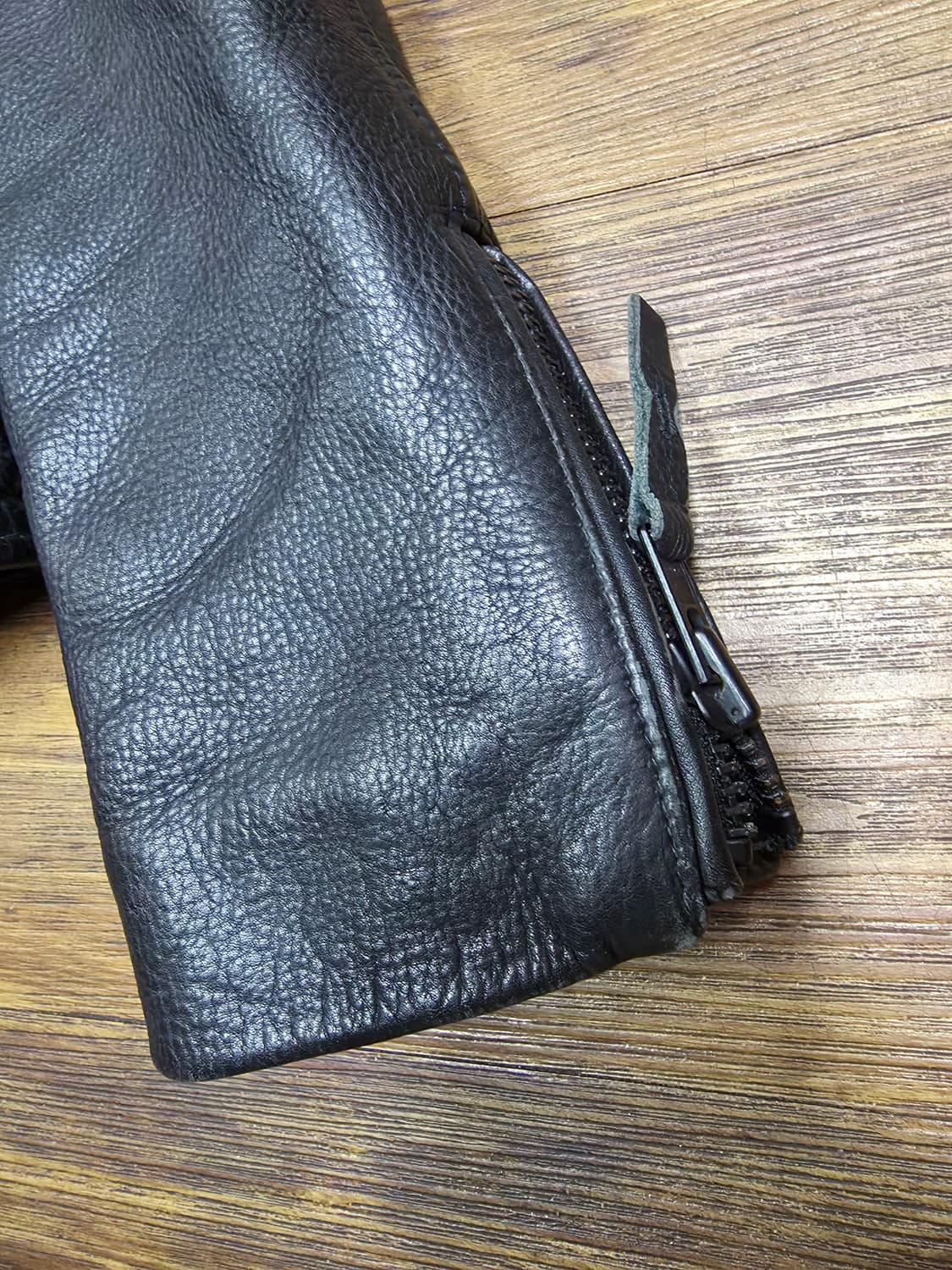  H&M의 프리미엄 카우하이드 더블 라이더 자켓 상품이미지4