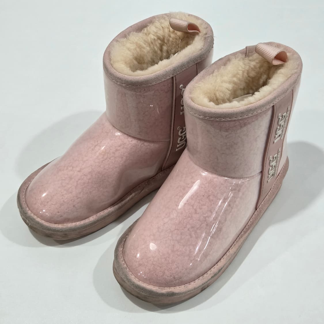 어그 키즈 클래식 클리어 미니부츠 11/12  상품이미지1