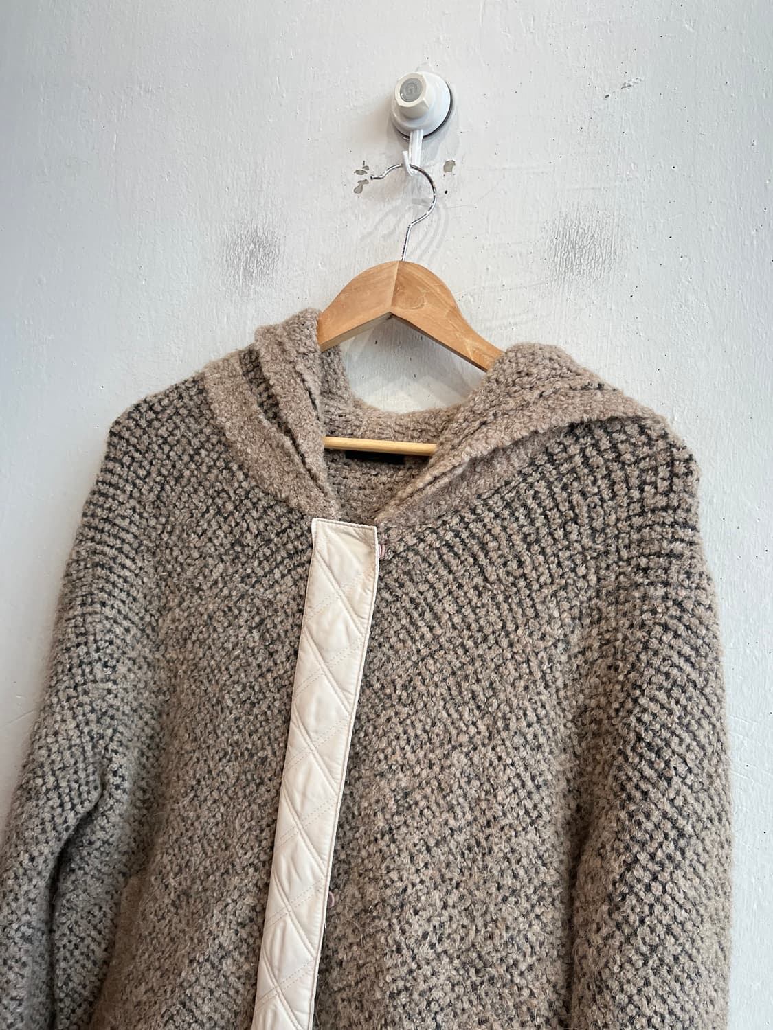 베네통 후디 패디드 울 니트 자켓 우먼즈 상품이미지3