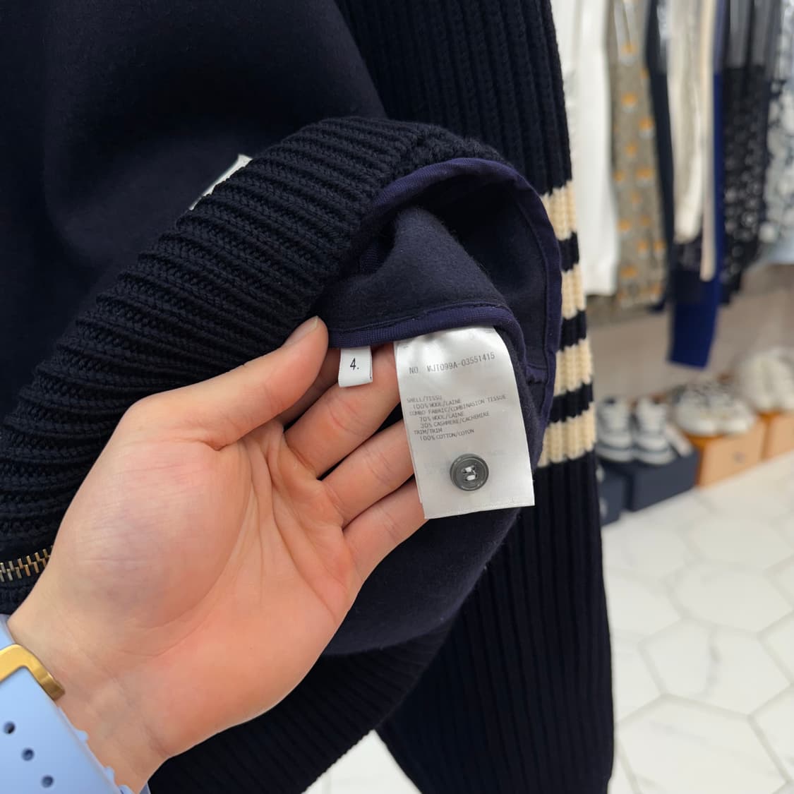 [유일매물/4] 톰브라운 캐시미어 봄버 자켓 상품이미지5