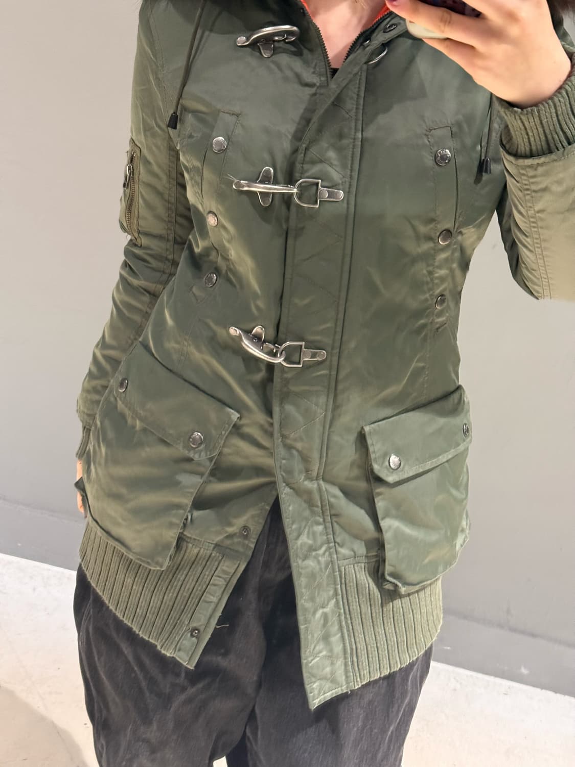 Avirex buckle detail fur trimming jumper 상품이미지4