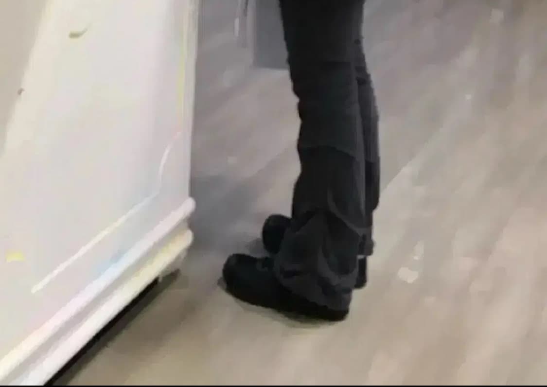 미세키서울 셔링 부츠컷 팬츠 챠콜 상품이미지2