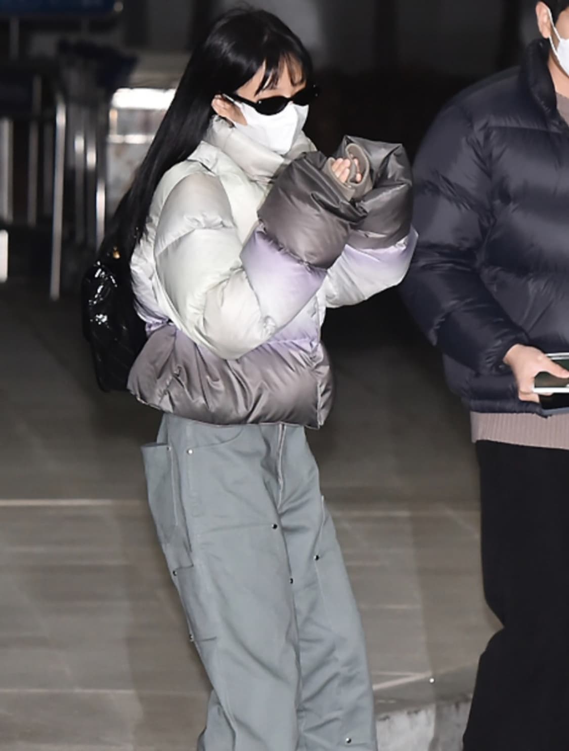 더오픈프로덕트 제니 김채원 패딩 상품이미지4