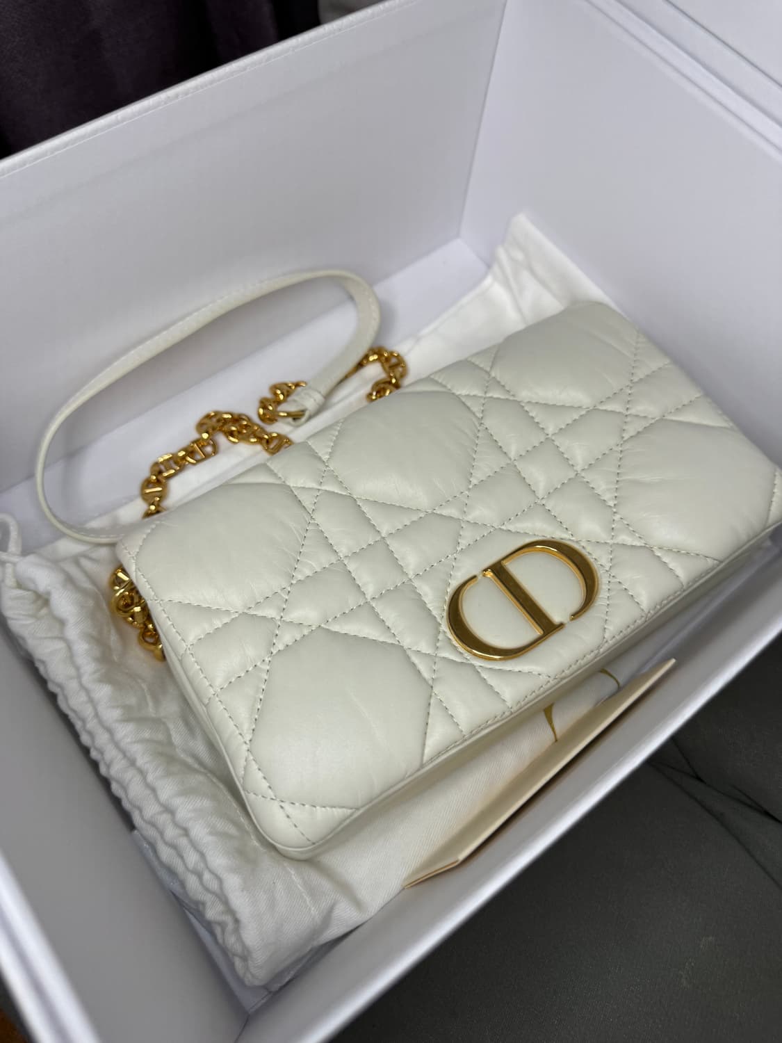 디올 카로 매크로까나쥬 미니 백 라떼 컬러 상품이미지2