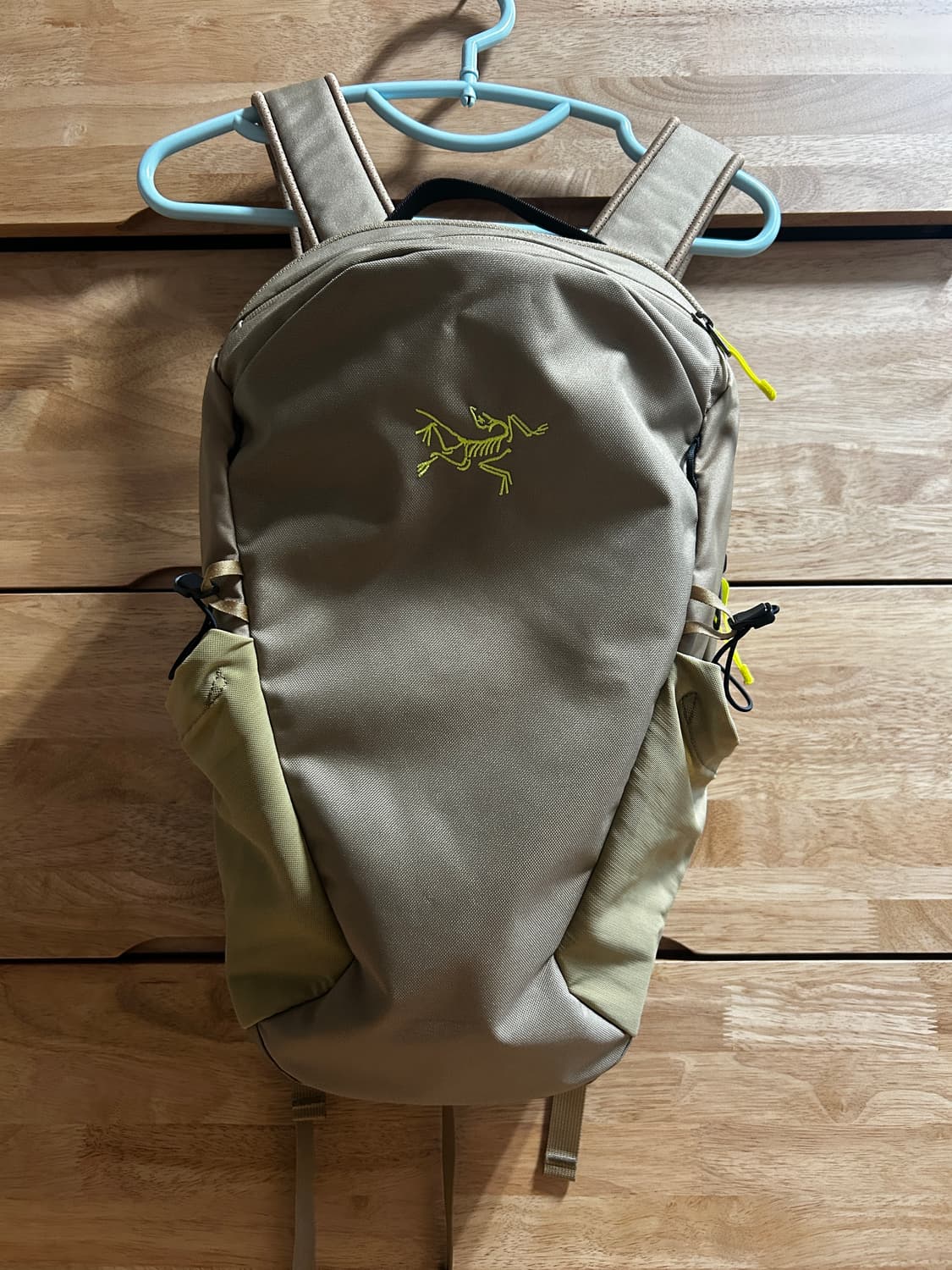 아크테릭스 맨티스 16 유포리아 베이지 상품이미지3