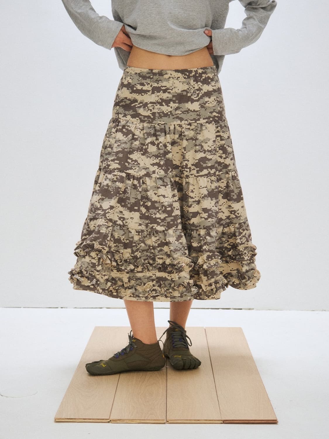 플리즈프로젝트 미들 프릴 스커트 디지털 카모 상품이미지1