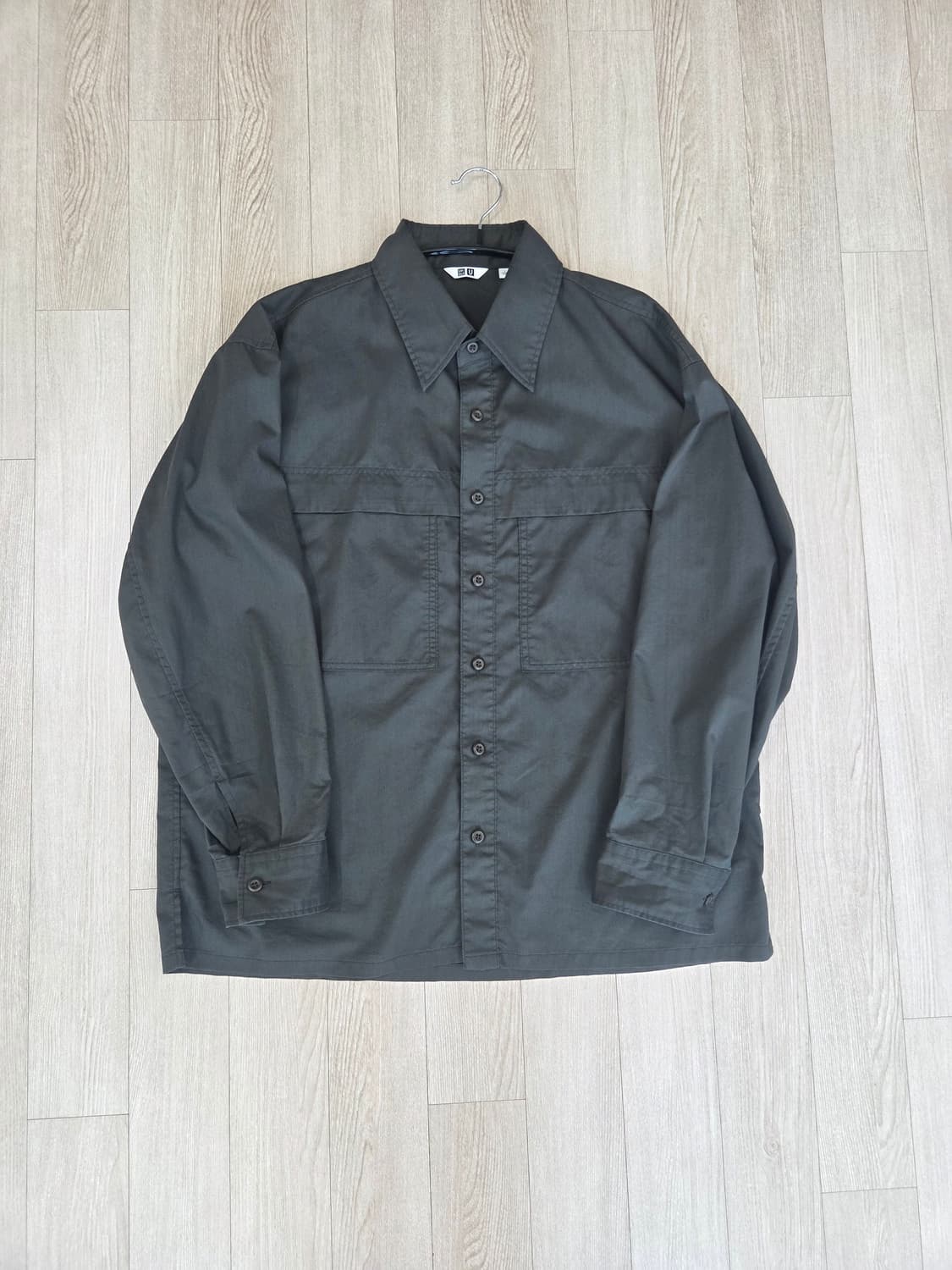(새상품)유니클로U 르메르 유틸리티 오버사이즈 셔츠 08다크그레이 L 상품이미지1