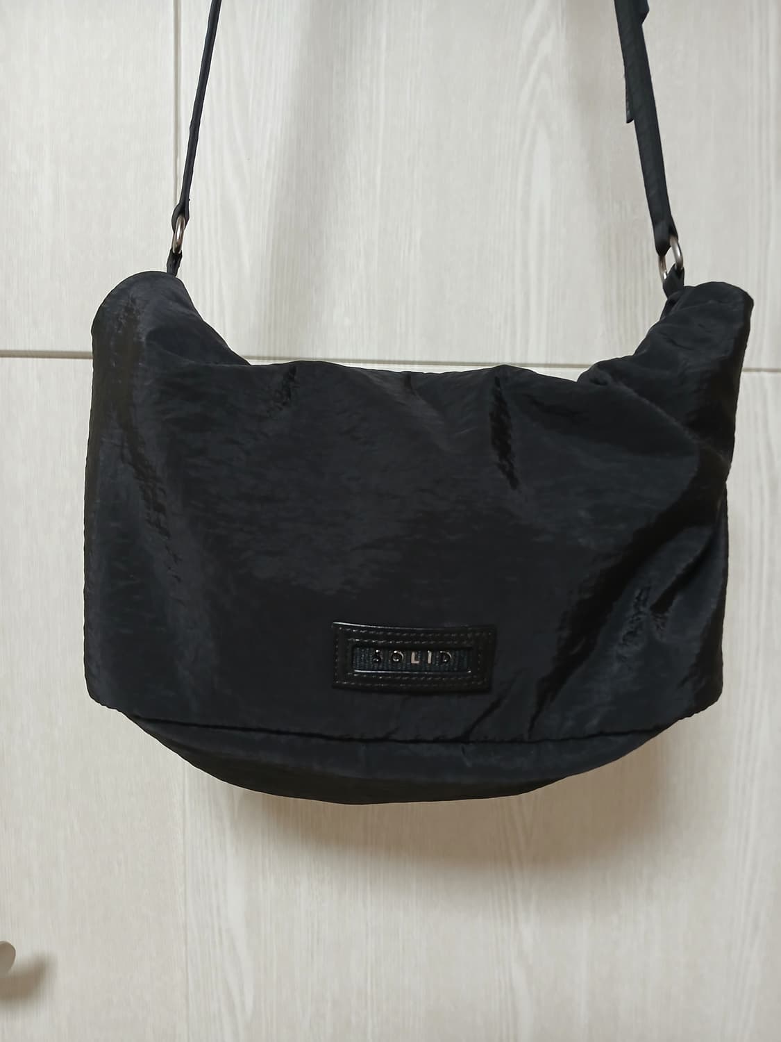 솔리드옴므 나일론 크로스백 상품이미지1