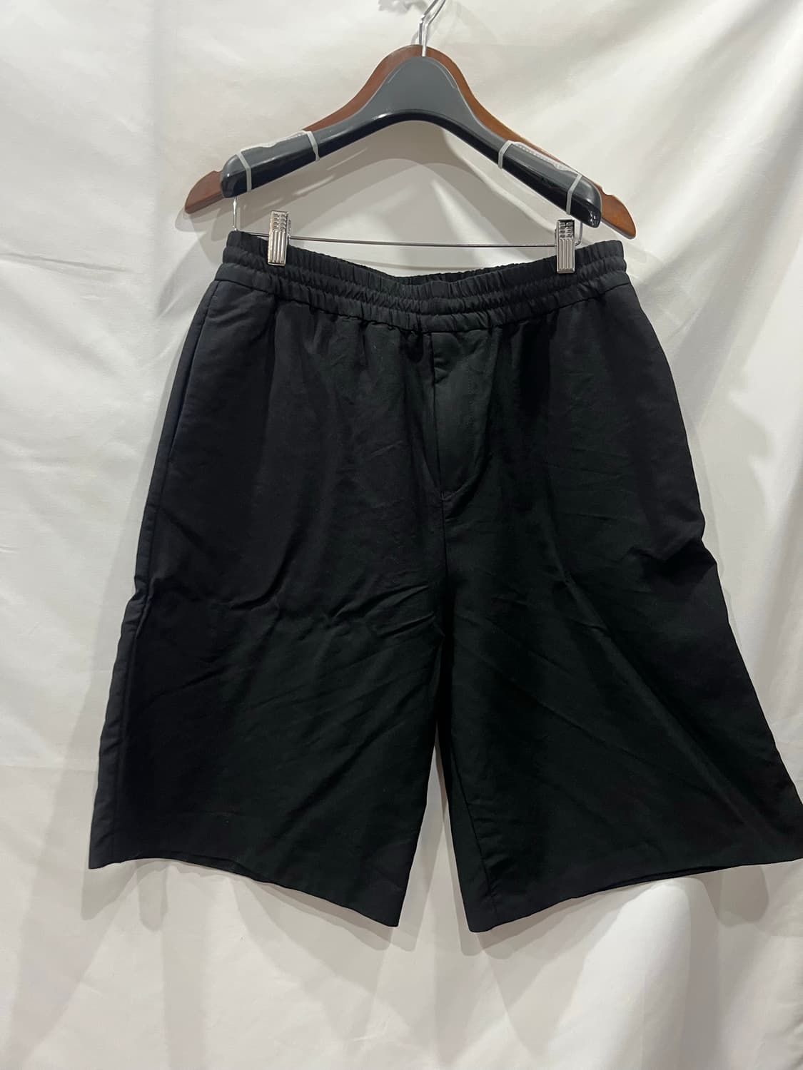 아크네 라이다 버뮤다 팬츠 48 상품이미지3